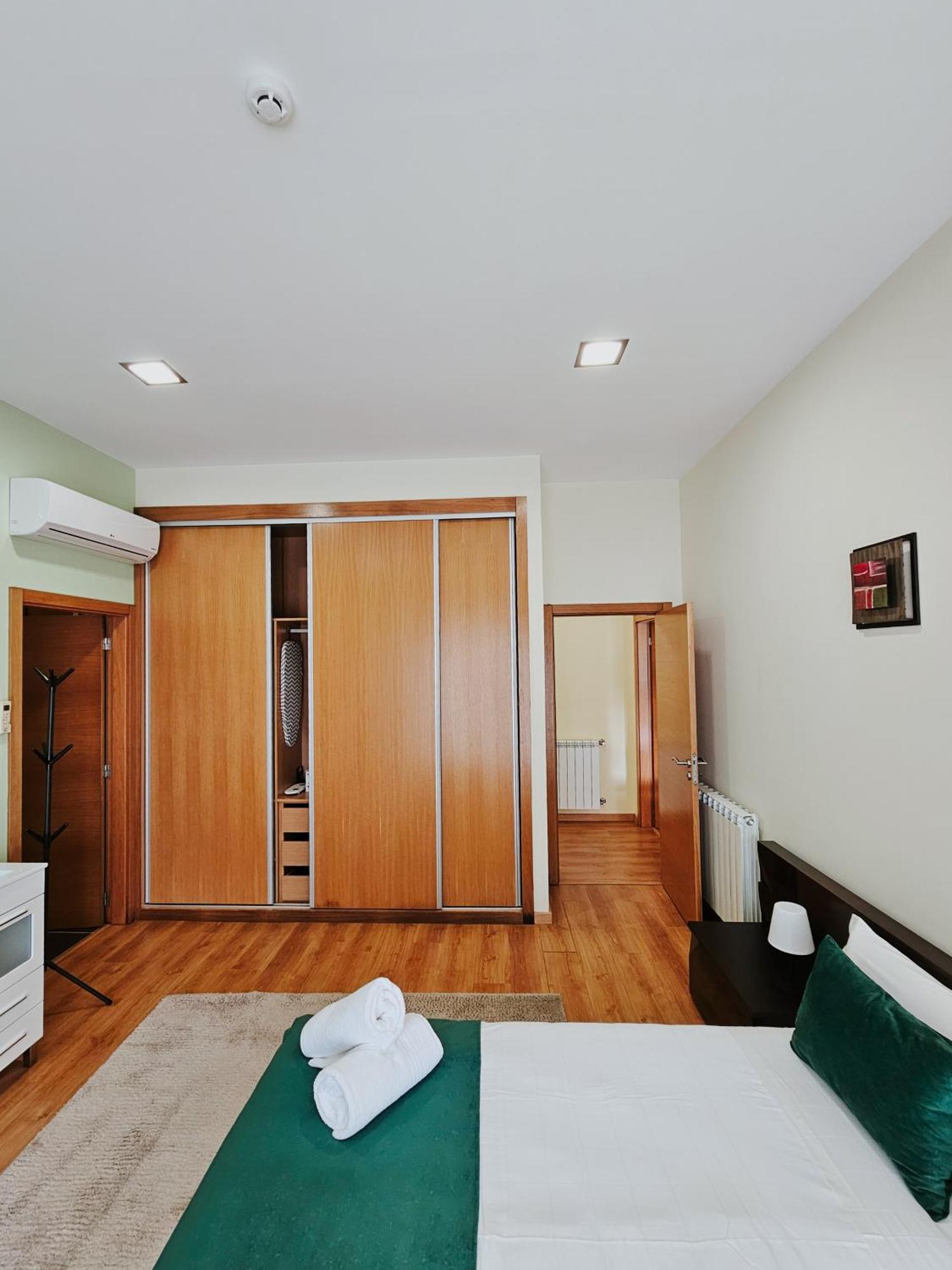 Juncao - Apartamentos Completos Miranda do Douro Exteriör bild